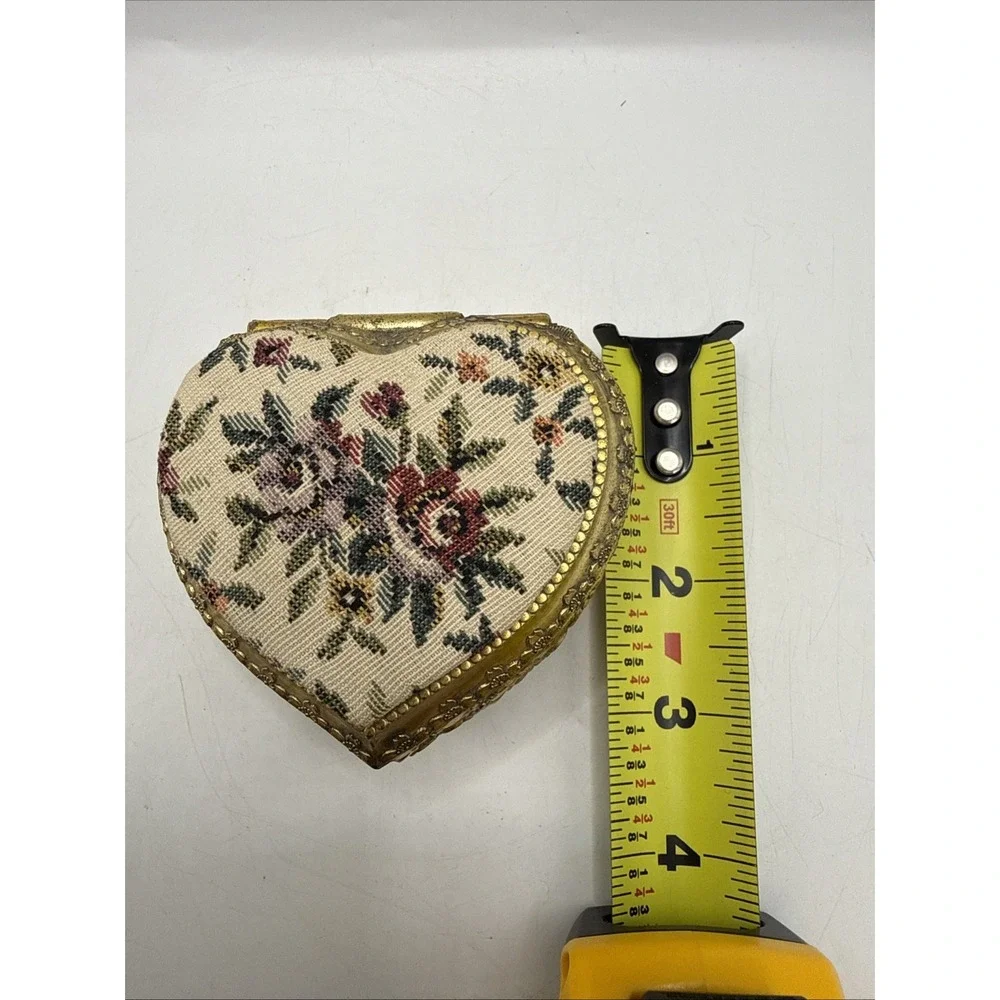 Vintage Floral Tapestry Jewelry Trinket‎ Box Japan Brass Gold Tone Needlepoint